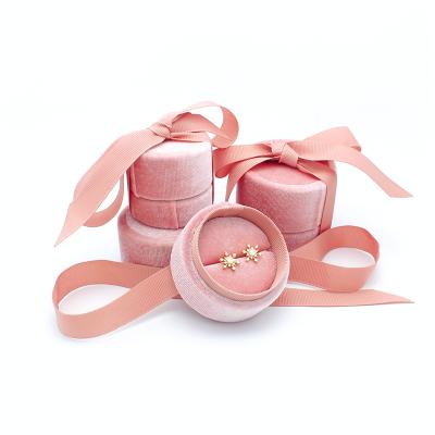 China Recycled Materials Wholesale Custom Luxury Pink Round Ribbon Jewelry Set Velvet Ring Box Packaging for sale