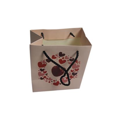 China Recyclable Wholesale Custom Printed Your Own Logo Foldable Gift Paper Bag With Handle for sale