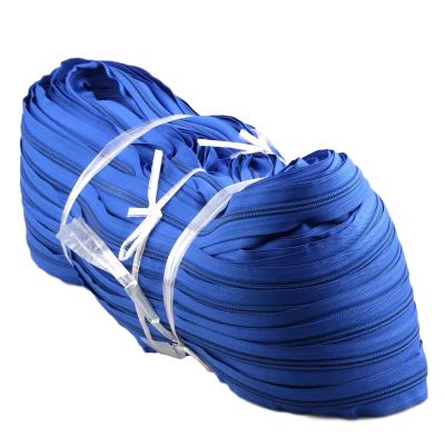 China Durable Nylon Zipper No.3 Long Chain 3# Zipper Rolls Nylon Netting for sale