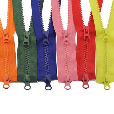 China New Fashion 2 Way Zipper Viable Plastic Resin Zipper With White Teeth Open Zipper for sale