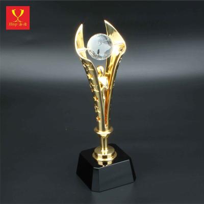 China Creative Europe Hitop Crystal Global Oscars Small Golden People Trophy Customized Employee Events Business Souvenirs Metal Trophy Medal for sale