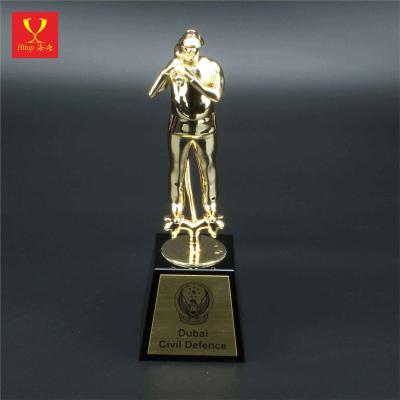 China Wholesale Customized Europe Hitop Factory Style Sports Project Souvenir Metal Award Gold Trophy With Black Base for sale