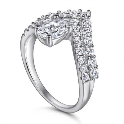 China FASHIONABLE High End Engagement Wedding Rings 925 Silver Diamond Ring For Women for sale