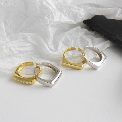 China FASHIONABLE Women Ring High Quality Silver Jewelry Chunky Gold Plated Ring for sale