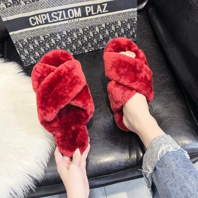 China Cheap Cotton Warm Luxury Fur Bride Slipper Fashion Trend Home Winer Home Fashion Trend Shoe Women's Slippers Fluffy Shoes for sale