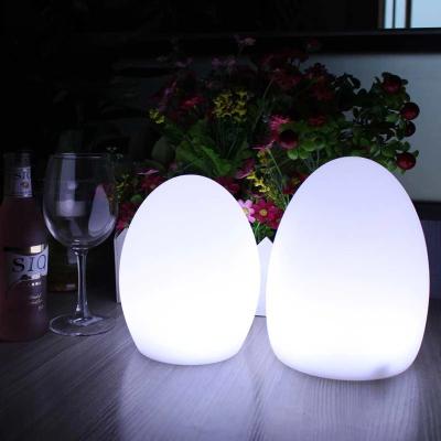 China Modern Fancy LED Light 16 Colors Changing Club Furniture Table Lamp for Dining Room and Hotel for sale