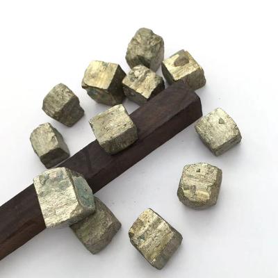 China Rough Gold Pyrite Crystal Quartz Tumbled Stone Gemstone Cube Wholesale from Europe for sale