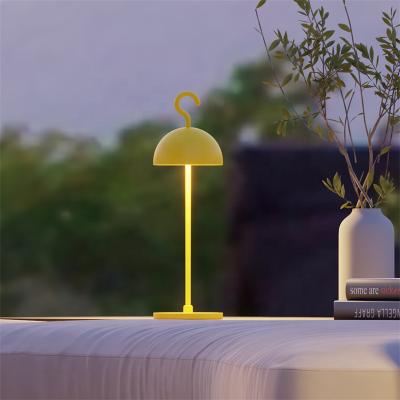 China Modern Style Hotel Style Lamp Chandeliers Lamps USB Rechargeable Aluminum Rechargeable Hanging Lamp USB Battery LED Restaurant Table Lamp for sale