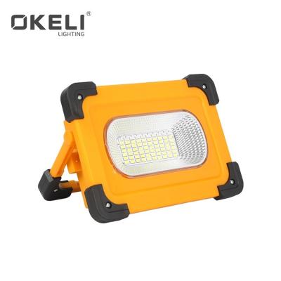 China OKELI Outdoor Waterproof IP66 RGB Remote Control Fast Delivery 80watt Outdoor All In One Solar Led Flood Light for sale