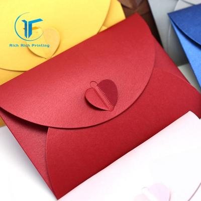 China Customized Printing Luxury Glossy Lamination Paper Card Envelope Packaging Paper Envelopes With Own Logo for sale