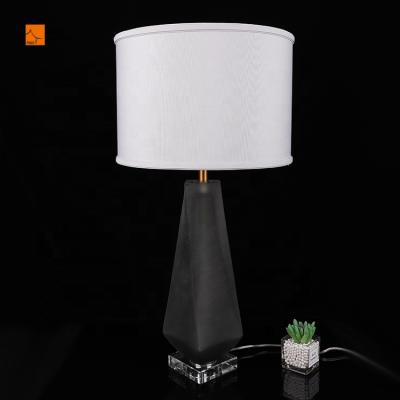 China White Lampshade Home Office Modern Hotel Chandelier Fabric Night Light Luxury Colorful Modern Bedside Table Decorative Lamp for sale