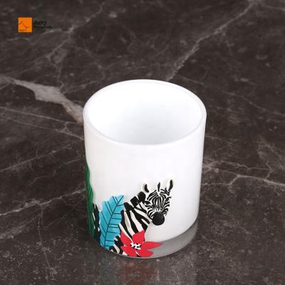 China Custom Geschenk Kerzen Home Decor Empty White Animal Candle Holder Throw Lithograph Glass Vessels for sale