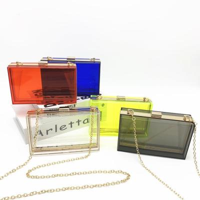 China 2021 New Wholesale Diamond Lattice Fashion Acrylic Transparent Diy Mini Banquet Clutch Small Square Diy Bag for sale