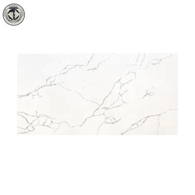 Cina Calacatta Alaska Marble Vein Artificial Quartz Stone Calacatta Countertops For Kitchen Table in vendita