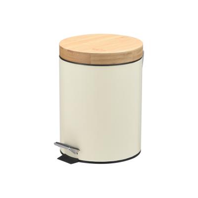 China Sustainable Lid 5L Bamboo Household Round Step Trash Can For Bathroom With Inner Bucket for sale