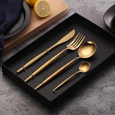 China Sustainable Stainless Steel Flatware 18 Gold 10 304 Luxury Reusable Flatware Set for sale