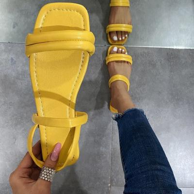 China Fashion trend couturier new PU Leather Ankle Strap slide sandals for women and ladies summer casual beach shoes flat sandals for sale