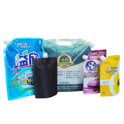 China Recyclable Custom Frozen Water Beer Bag Reusable Juice Packaging Pouch With Hand Hole for sale