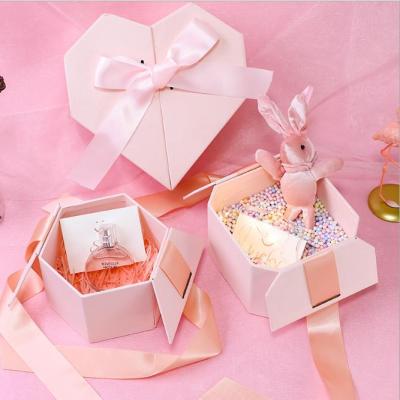 China Recyclable Heart Custom Design Cardboard Double Door Magnetic Paper Hexagon Wedding Bridesmaid Pink Gift Packaging Box Sweet With Ribbon for sale