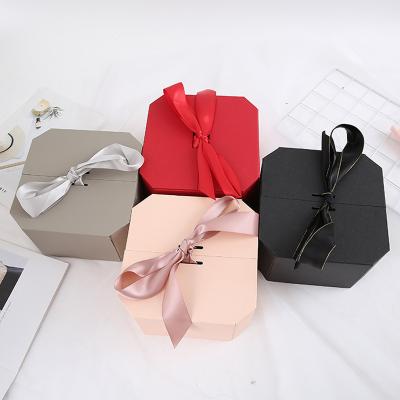 China Disposable Custom Goods Lipstick Perfume Cosmetics Box Wedding Birthday Party Luxury Packaging Paper Gift Box for sale