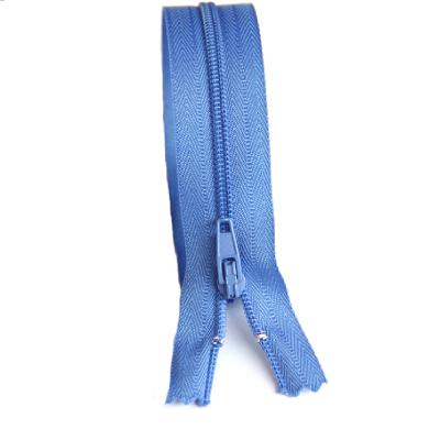 China Auto Lock Fabric Strip For Handbag Use 3# Length 19 Cm Nylon Coil Zipper for sale