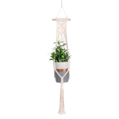 China Farmhouse Quality Handmade Macrame Hanger Wall Quality Macrame Plant Pot Hanger Cotton Rope Indoor Plant Hanger for Outdoor Plants for sale