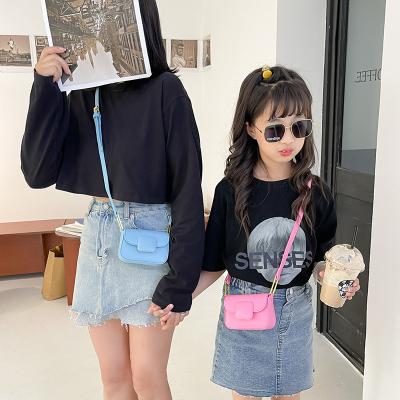 China Normcore/minimalist little girls jelly purse hot sale luxury designer kids mini purses and handbags ladies handbags for women for sale