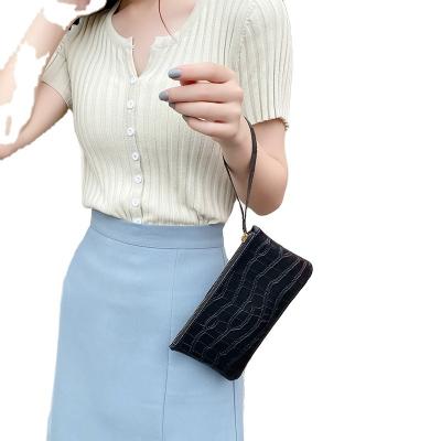 China Vintage Fashion Party Zipper Ladies Female Croco Alligator Pattern Wrist Strap Evening Long Clutch Bag Purse PU Women's Wallet for sale