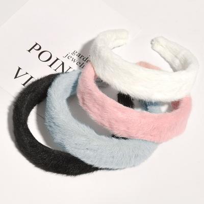 China Wholesale Faux Fur Headband Girls Lady Women Fall Winter Fluffy Blurred Fluffy Faux Fur Hair Accessories Wide Handmade Faux Fur Headband for sale