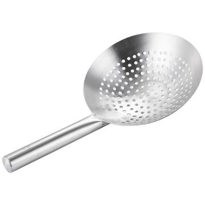 China Sustainable Long Handle Stainless Steel Colander Kitchen Tools Creative Scoop Sieve Big Oil Flour Noodle Dumplings Sieve Skimmer Mesh for sale