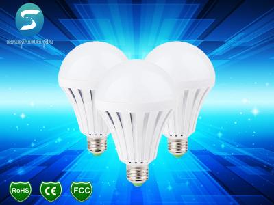 China Intelligent LED Emergency B22 / E27 5W Rechargeable Bulb Light 9W for sale