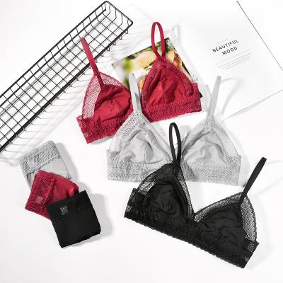 China Breathable French sexy lace triangle cup hollow bralette without steel ring ultra-thin underwear set for sale