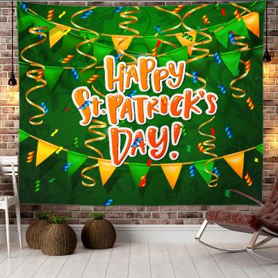 China Hot Selling Polyester Fabric St.patricks Day Tapestry Green Clover Custom Design Decorative Irish National Day Wall Hanging for sale