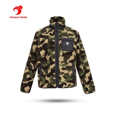 China Fleece Coat Men's Jacket Stand Collar Patchwork Coat Mens Sherpa Camouflage Fleece Breathable Jackets for sale