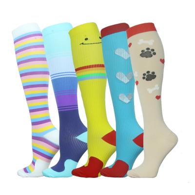 China Anti-Fault Sport 20-30mmhg Custom Knee High Running Compression Football Nylon Cycling Socks for sale