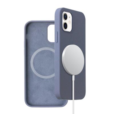 China New Magsafes Magnetic Holder Wireless Charger Case Cover For Magnetic Phone House Safe For 13 Magsafes Silicone Case For Apple iPhone 13 for sale