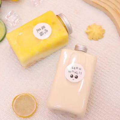 China Modern Square Round Bubble Tea Jugs with Handle Clear Leak proof Design 0.5kg for sale