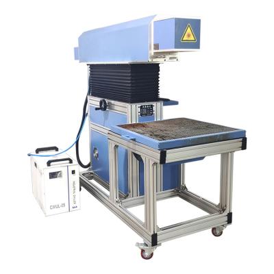 China Professional Cheap Air Cooled New Design 110w120w130w Big Cooling Laser Auto Focus Marking Machine for sale