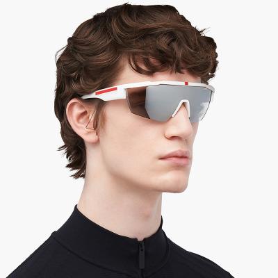 China 2022 new fashion sports sunglasses big men's and women's one-piece frame sport sunglasses sunglasses tend cycling glasses for sale