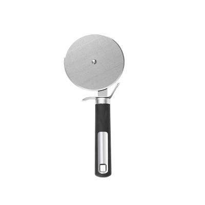 China Sustainable Hot Sale Stainless Steel Pizza Cutter Can Be Custom Pizza Cutter For Kitchen Pizza Cutter With Black Handle for sale