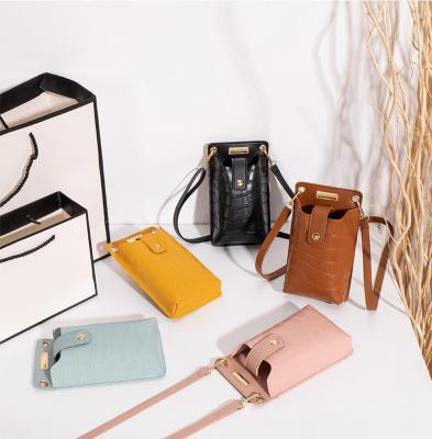 China Wholesale PU Laundry Bags With Shoulder Strap Fashionable Women's Mobile Phone Filter Frames Stone Leather Waterproof Phone Bags For Girls for sale