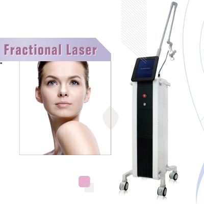 Chine Machine laser fractionnée de CO2 multilingue avancée avec différentes zones de balayage et modes de sortie à vendre