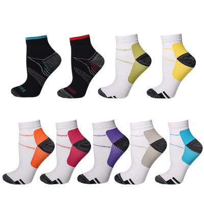 China Wholesale Breathable Running Women Men Athletic Socks Nursing Medical Sport Compression Socks for sale