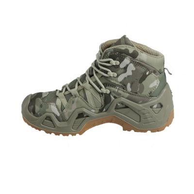 China Zapatos de exterior de larga duración con parte superior impermeable y gafas de metal PUPU OEM Botas de combate del ejército en venta