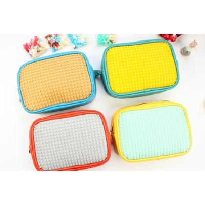 China Diy pixel large capacity square PU pencil case with silicone DIY puzzle pixel pencil bags back to school new promotion pencil bag for sale