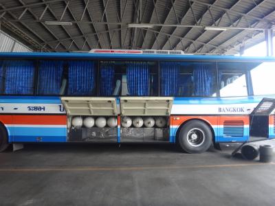 China El depósito de gasolina automotriz comprimido del gas natural, público transporta los tanques de almacenamiento de la fibra de vidrio en venta