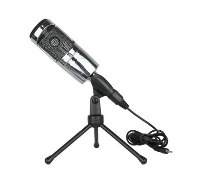 China Professional Handheld Microphone Capacity 3.5mm Microphone Kit Music Microphone For Recording Podcasting Audio Interface for sale