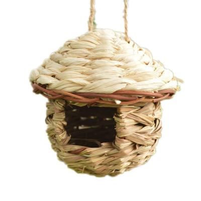 China Bird Nest Made Sustainable Natural Material Outdoor Bird Shelter House Bird Nest Home Cage for sale