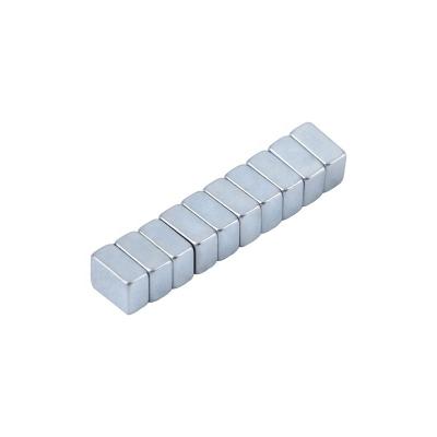 China Industrial Magnet N35 4.2mm*4.2mm*3.5mm Industrial Strong Magnet Rare Earth Cube Material Permanent Square NdFeB Mini Magnetic for sale