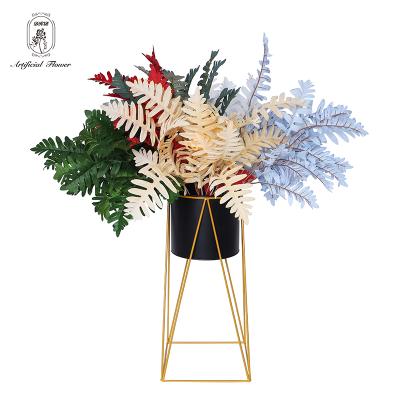 China Beautiful natural hot sale summer flora simple style decoration artificial touch Christmas flower preserved flower serrated leaf for sale